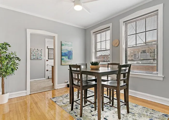 Captivating 1br With Full Kitchen - Belmont I4 Chicago